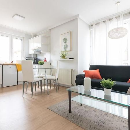 Centrico Y Comodo Apartamento Con Parking Privado Santander Luaran gambar
