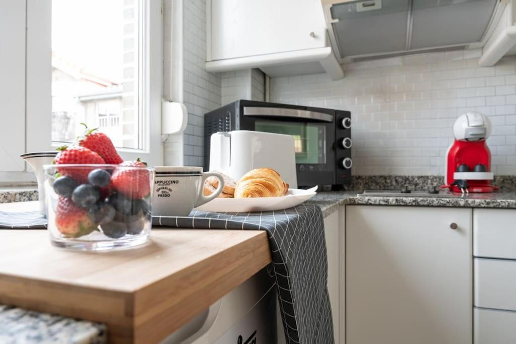 Centrico Y Comodo Apartamento Con Parking Privado Santander Luaran gambar