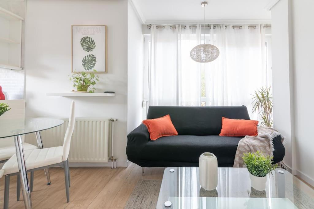 Centrico Y Comodo Apartamento Con Parking Privado Santander Luaran gambar